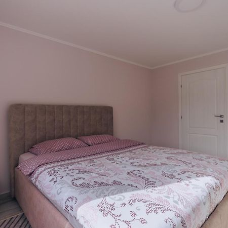 וירפזאר Apartment Majstorina מראה חיצוני תמונה